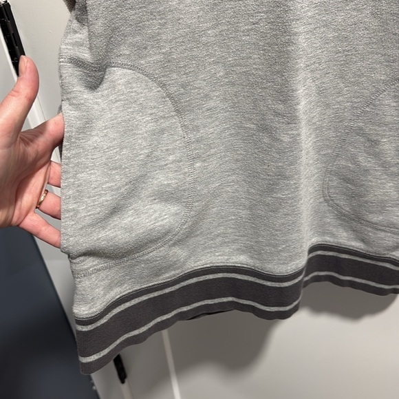 Harley Davidson Hoodie with Pockets - Picture 4 of 10